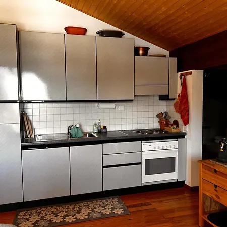 公寓 Ca' Sanbe Mansardato 圣贝尔纳尔迪诺